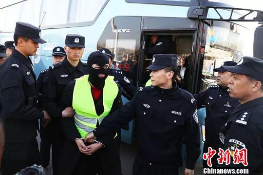 甘肃平凉警方铲除一"套路贷"团伙 抓获疑犯41名
