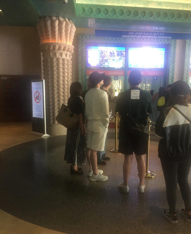 此前曝光杨洋将出演成龙新片，将在迪拜拍摄。