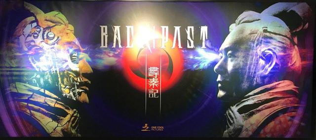 《寻秦记》的电影版也来了,在香港国际影视展,片方放出了电影的最新海报,立即吸引了大家的关注。