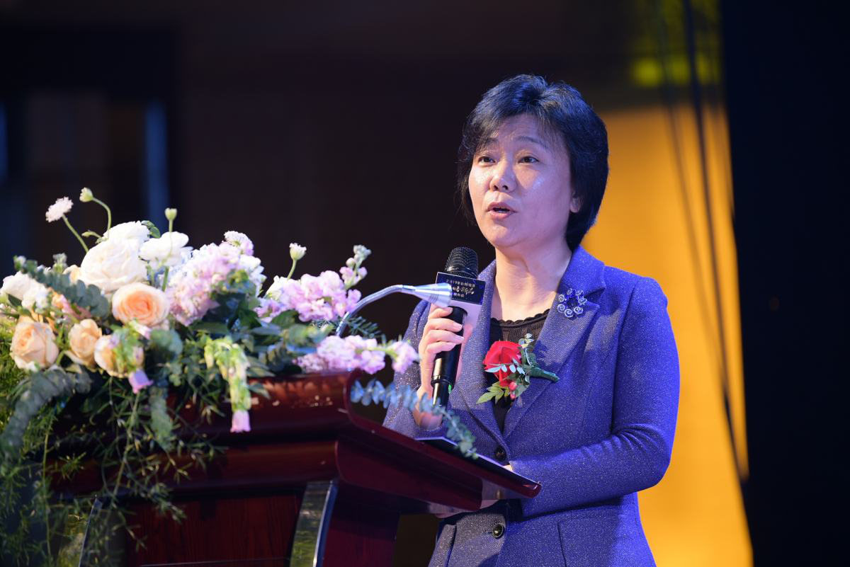 河北省昌黎县县长赵青英