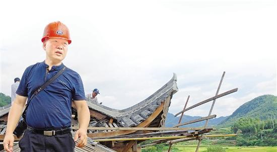 季海波:致力泰顺非遗保护近30年