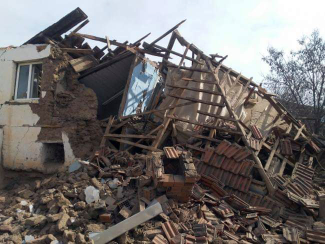 土耳其发生5级以上地震房屋坍塌受损严重