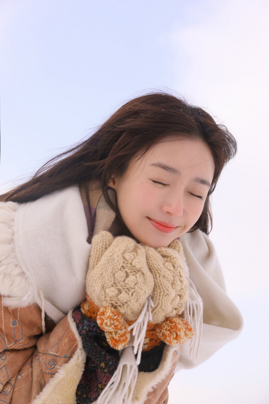 秦岚冬季写真唯美优雅慵懒尽显少女感