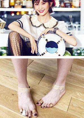 ▼除了高跟鞋和先天的原因，也有一些女星是因为自身的工作性质需要。