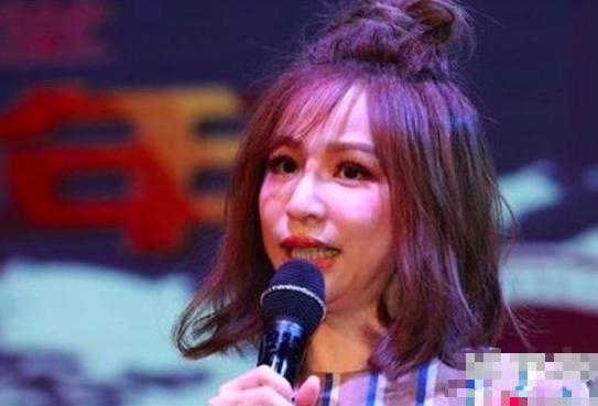 越整容越恐怖这句话在王心凌的身上被体现的淋漓尽致，王心凌现如今的脸已经完全不能看了！