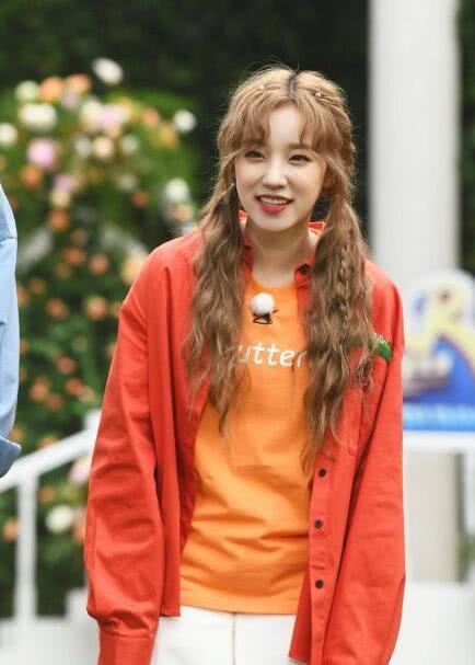 新一季的跑男主持阵容可以让观众大饱眼福了，希望节目也可以让人眼前一亮！