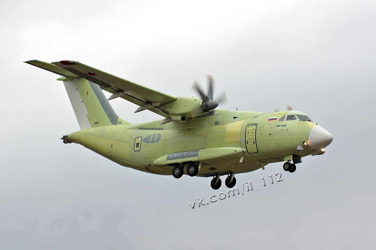 17 俄军最新战术运输机首飞成功 机身短粗运力不俗