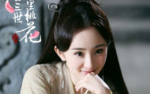 杨幂新剧的名字叫做《九州·斛珠夫人》，由一部长篇奇幻小说改编而来，原作者萧如瑟。