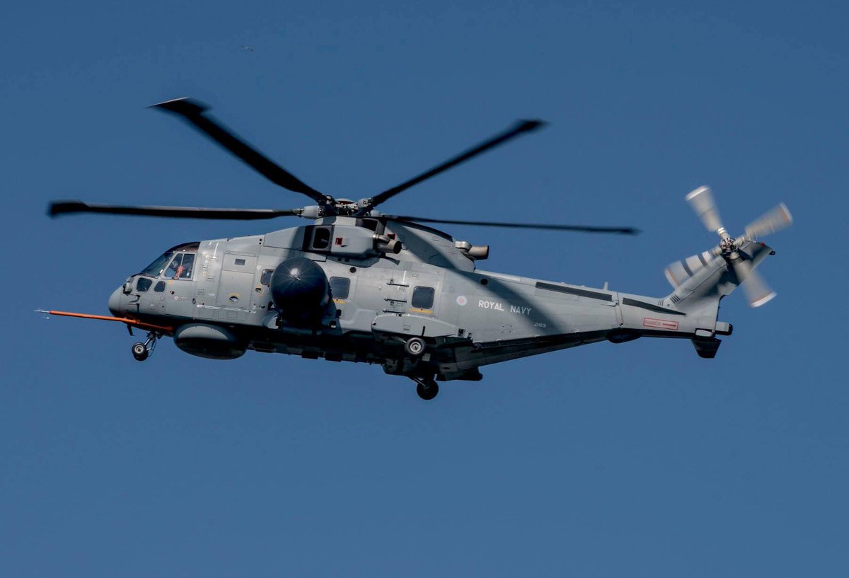 这款预警系统将为直升机航母提供空中预警能力