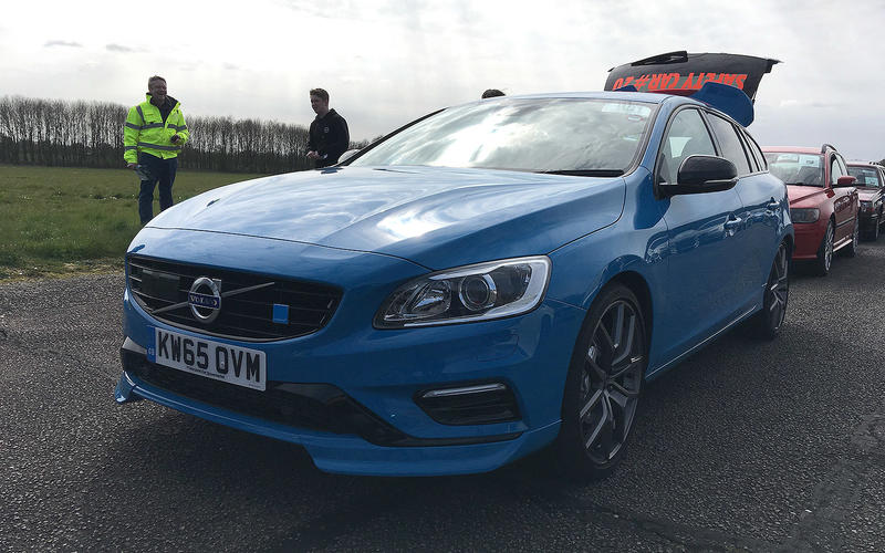 图8：沃尔沃 V60 Polestar (2015)