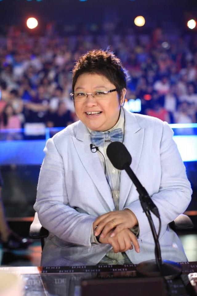 韩红在娱乐圈中地位多高看他发飙时就知道了网友不愧实力派