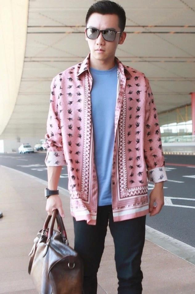 跑男郑恺的穿搭火了这款"铁锈包",时髦又抢眼,比双肩包好看!