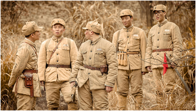 李健搭档王珂主演近代革命剧《军旗飘飘》开播