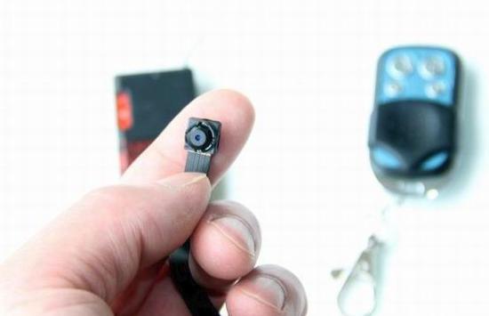 如何判断酒店客房是否安装了偷拍摄像头