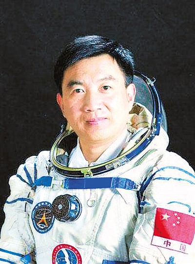 飞天有梦 壮志无悔 记中国退役航天员吴杰