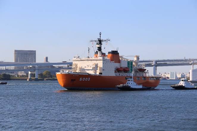 日本破冰船完成第60次南极考察 返回东京港