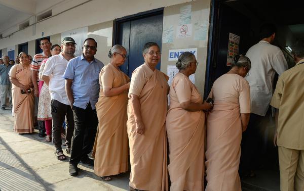 当地时间2019年4月11日，印度海得拉巴，印度大选拉开帷幕。 视觉中国 图