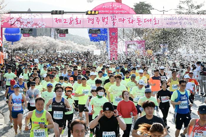 27岁中国留学生参加马拉松猝死韩国市长发文致哀