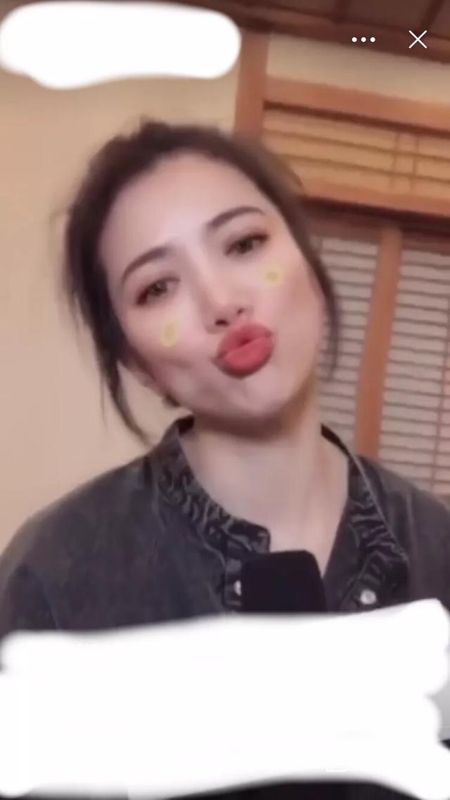 袁咏仪(英文名Anita Yuen),中国香港女演员,她出生于1971年9月4日的,在香港理工大学毕业。