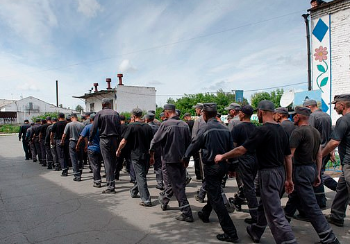 监狱里的犯人(图源:外媒)