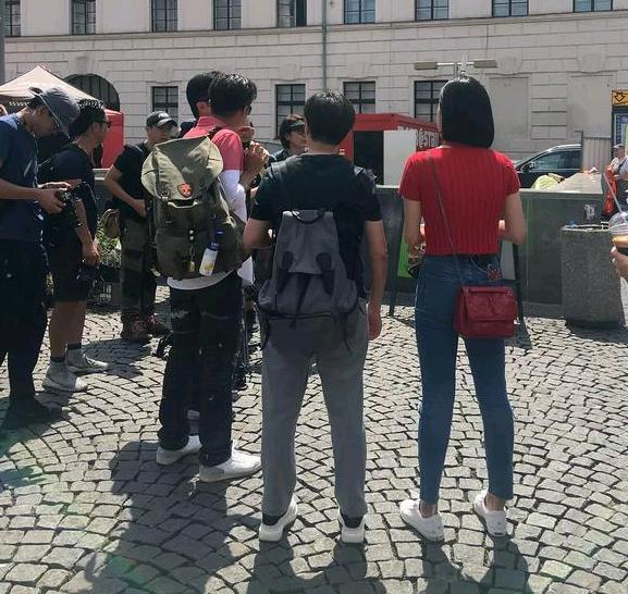 如今的宋茜真的是肉眼可见的进步,不仅影视资源好到爆,还成为了各大品牌的新宠。