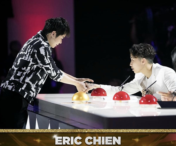 华人之光!简纶廷Eric斩获《亚洲达人秀》第三季总冠军