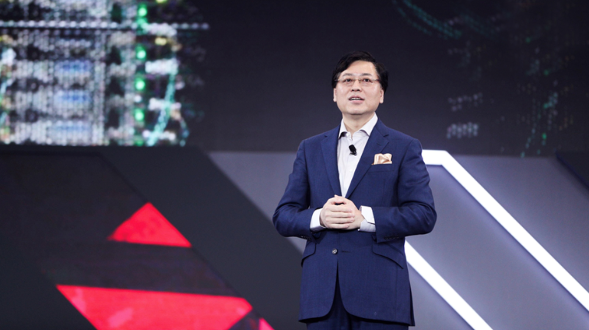 联想PC重夺全球第一 杨元庆:联想最好的时刻来了