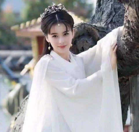 还未播出的《长安诺》中，赵韩樱子饰演了贺兰茗玉。