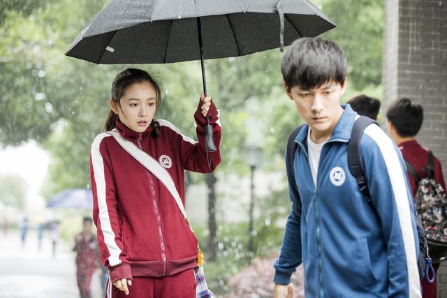 青春校园剧《我只喜欢你》定档，从校服到婚纱，男女主颜值都很高