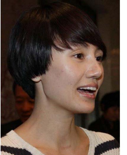 这一张，大长腿让多少人舔屏！而且她的衣品也很好，只是因为低调，而且没有什么人会关注。