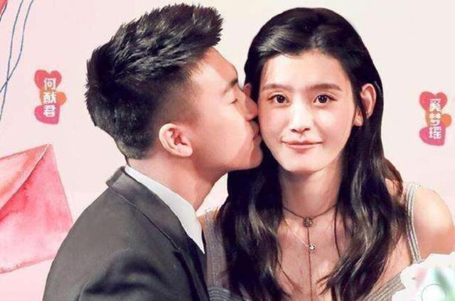 小两口虽然没有正面承认过,不过屡屡被网友偶遇两人结伴旅游,这段恋情也算是公开的秘密了。