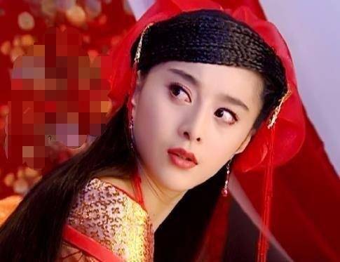 《小鱼儿与花无缺》的铁心兰，这回头杀，尽显范爷霸气的气质！