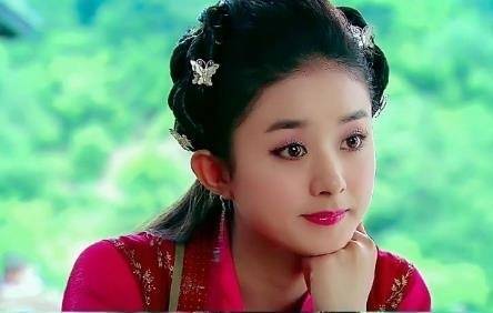 《追鱼传奇》的红绫，这呆萌呆萌的眼神，既可爱，又炯炯有神！