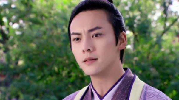 伟霆成为《向往的生活》第三期的飞行嘉宾，在第二期打电话点菜时，就十分搞笑。