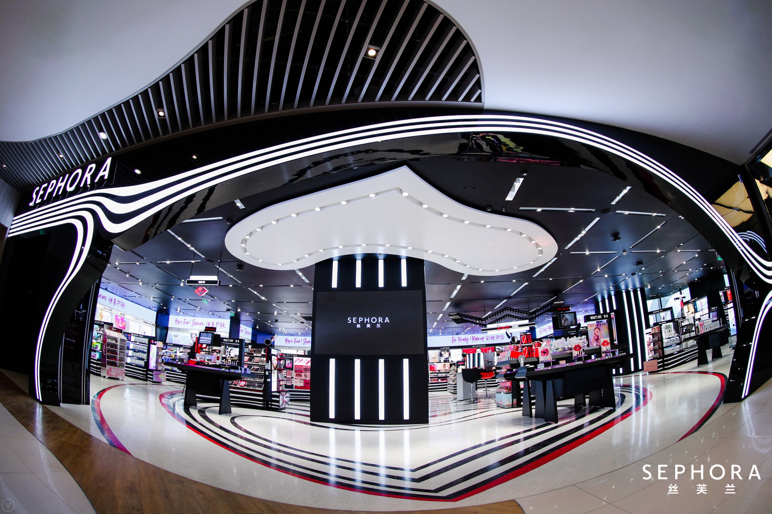 SEPHORA丝芙兰新天地广场店全新开幕_全新门店设计