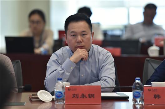 澎湃新闻网总编辑刘永钢（翁奇羽 摄）