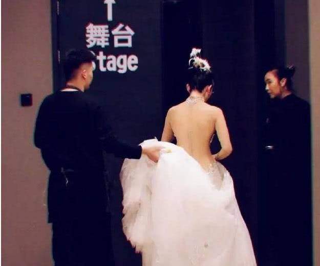 在5月份，杨丽萍老师用心排练，即将又有新的舞蹈作品带给观众和粉丝，