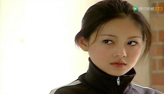 2007年再次挑战偶像剧,《转角遇到爱》搭档罗志祥,还是很少女。