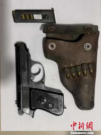 内蒙古男子为炫耀偷盗手枪子弹人间蒸发25年后落网