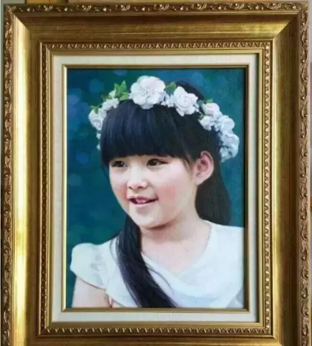 8岁,慢慢的神态都发生变化了,长大了。