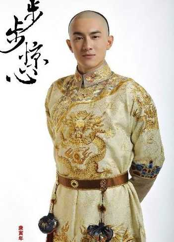 如徐克监制及尔冬升导演的3d电影《三少爷的剑》中饰演男一号谢晓峰