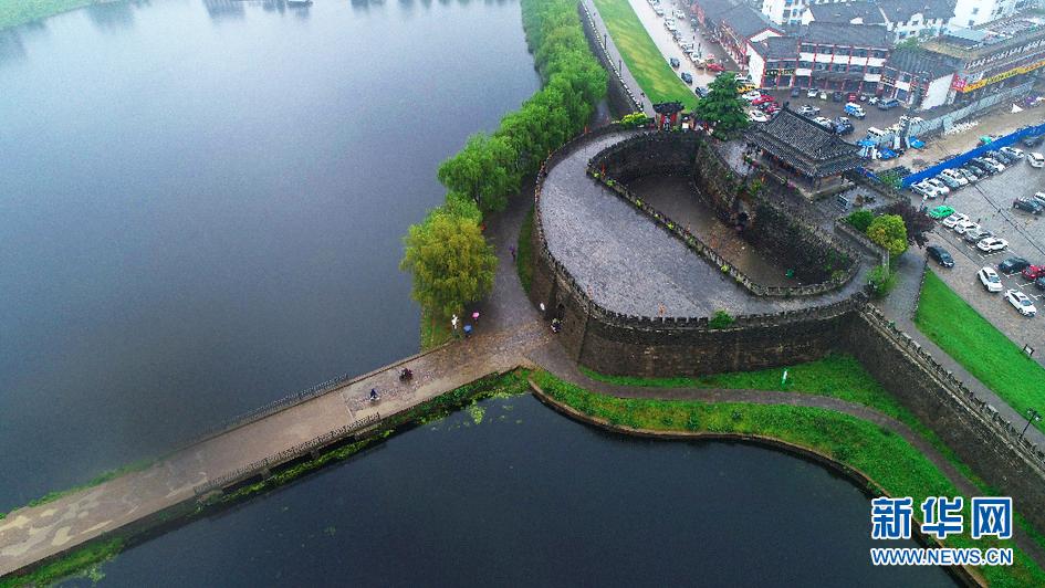 航拍寿县古城金汤巩固古城墙