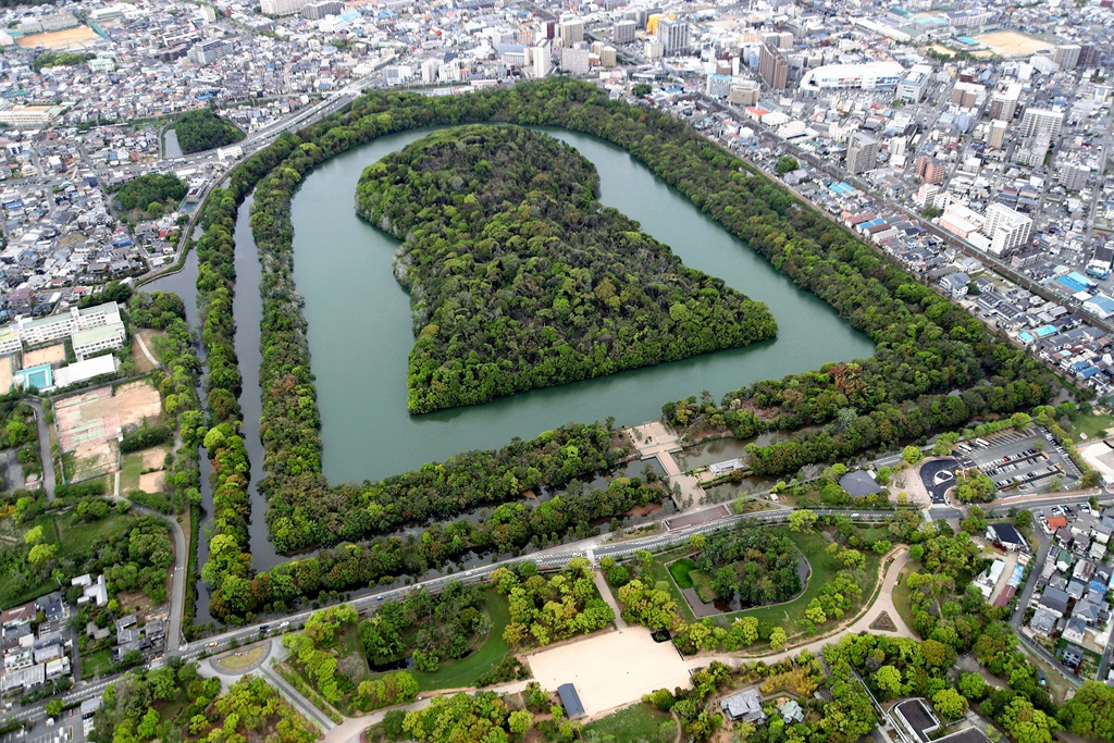 日本 仁德天皇陵 等49座古坟群将入选世界文化遗产