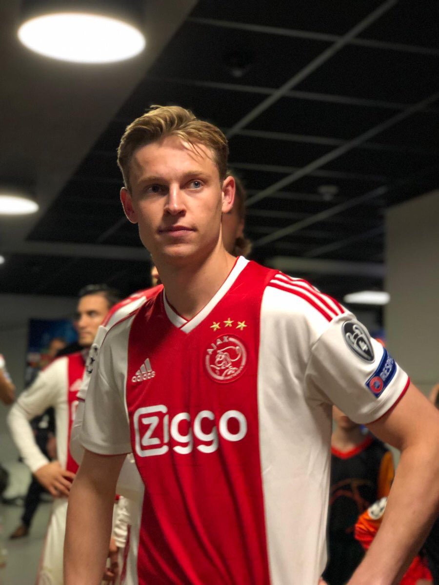 马上要去巴萨报到的德容