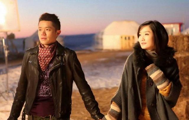 凤凰传奇玲花隐藏了6年的秘密 与曾毅除了同事外还有另一层关系 凤凰传奇玲花隐藏了6年的秘密 与曾毅除了同事外还有另一层关系