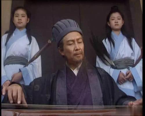 而这部剧里,许多人对唐国强老师饰演的诸葛亮记忆犹新,那么他是如何入选诸葛亮这个角色的?