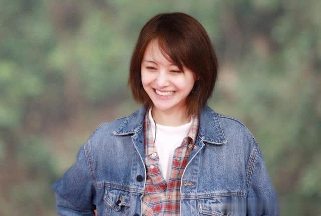 除了他们几位,娱乐圈的明星们还非常喜欢开面馆。比如李晨,岳云鹏和黄渤三人就是其中之一!