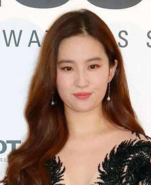 后来有人提议宋轶，这倒是得到了很多人的认可。