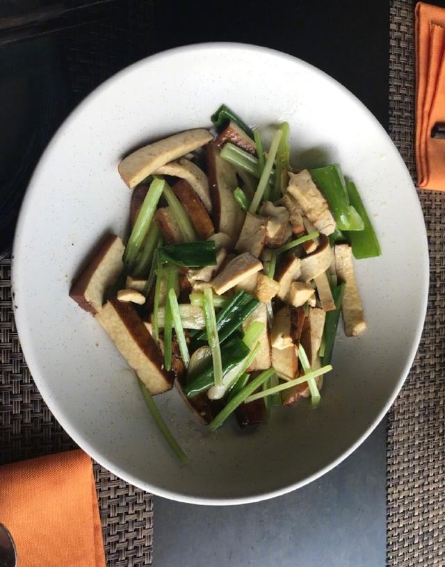 3、跳芭蕾，做个“胖天鹅”