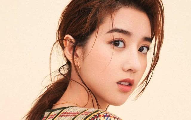 这些女明星如今都已经年满18岁了,最后一位竟然也是?